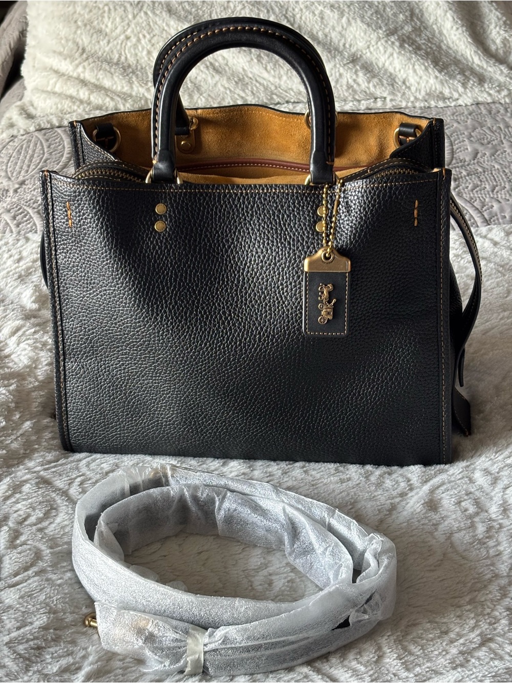 Coach 1941 Rogue 31 in Black/Gold - Picture 14 of 14